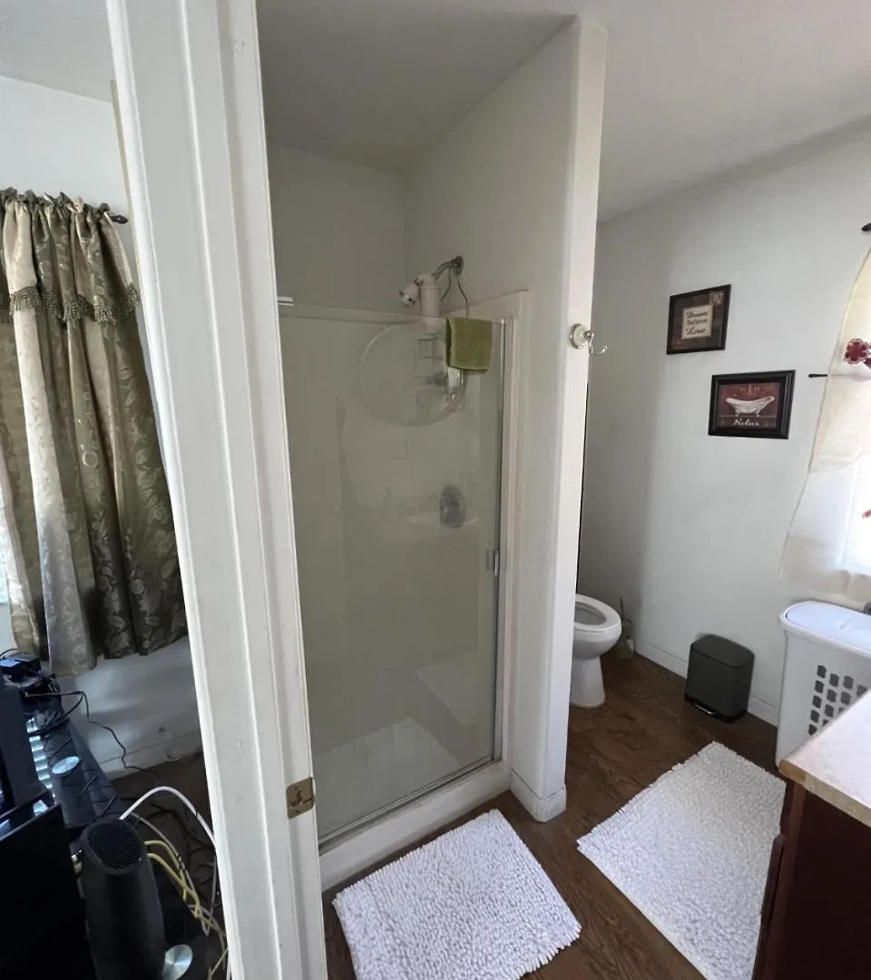 B And G Studio Space Guesthouse San Bernardino