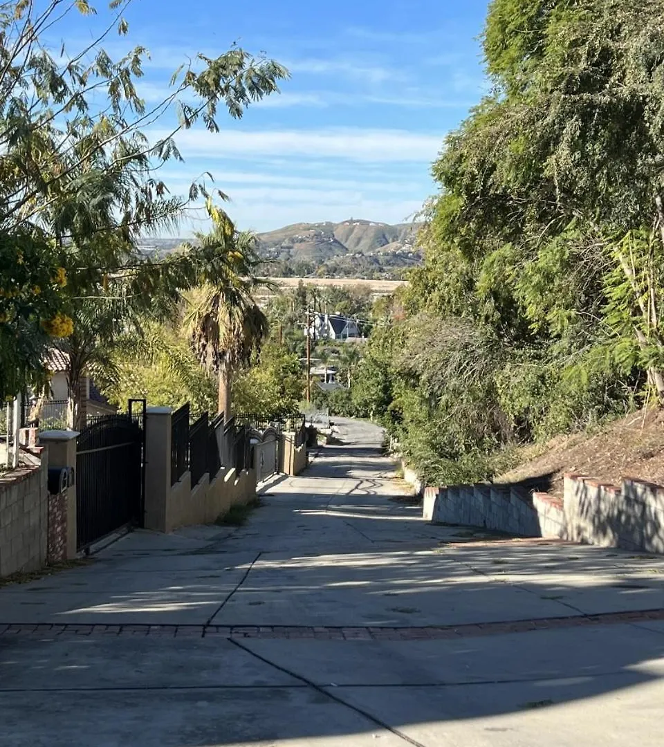 B And G Studio Space Guesthouse San Bernardino