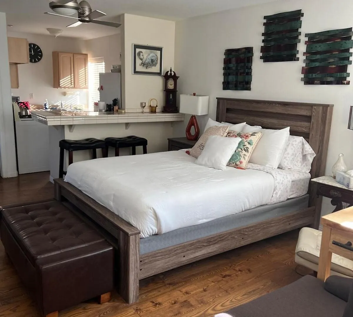 B And G Studio Space Guesthouse San Bernardino Holiday home